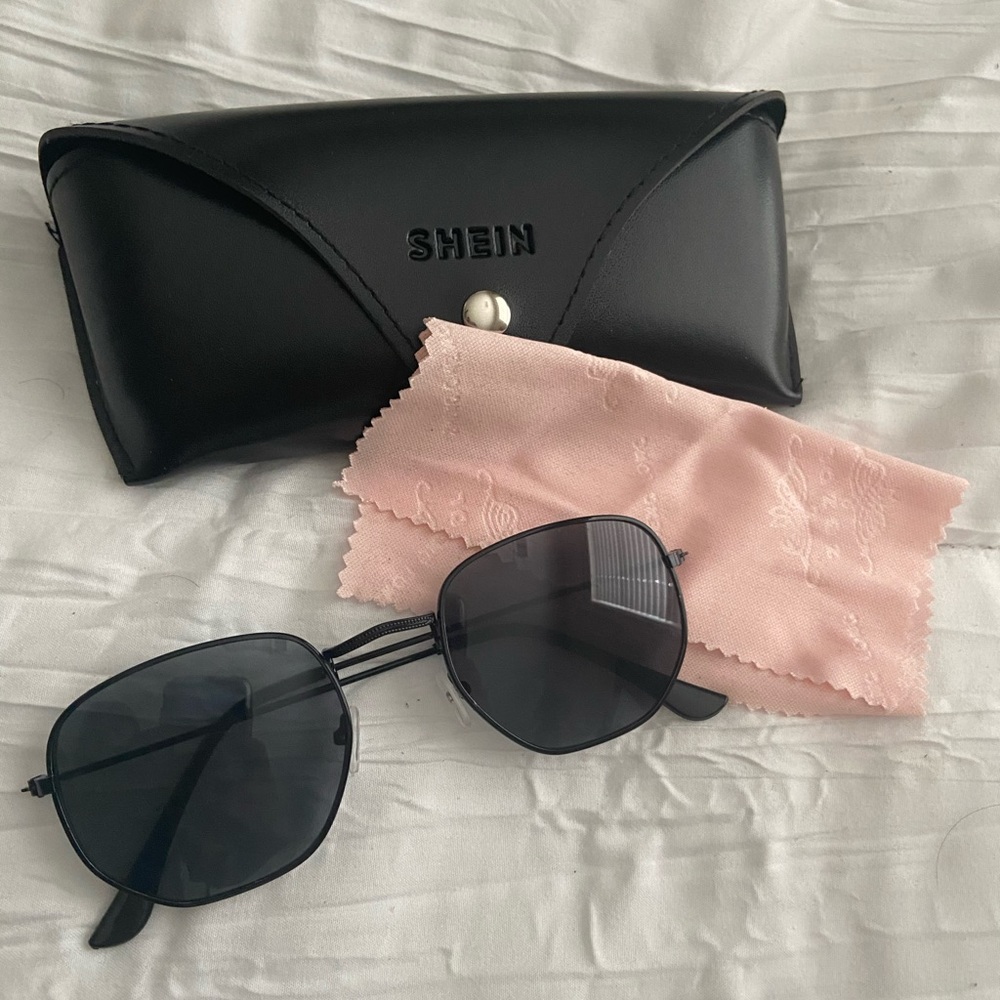 Black sunglasses